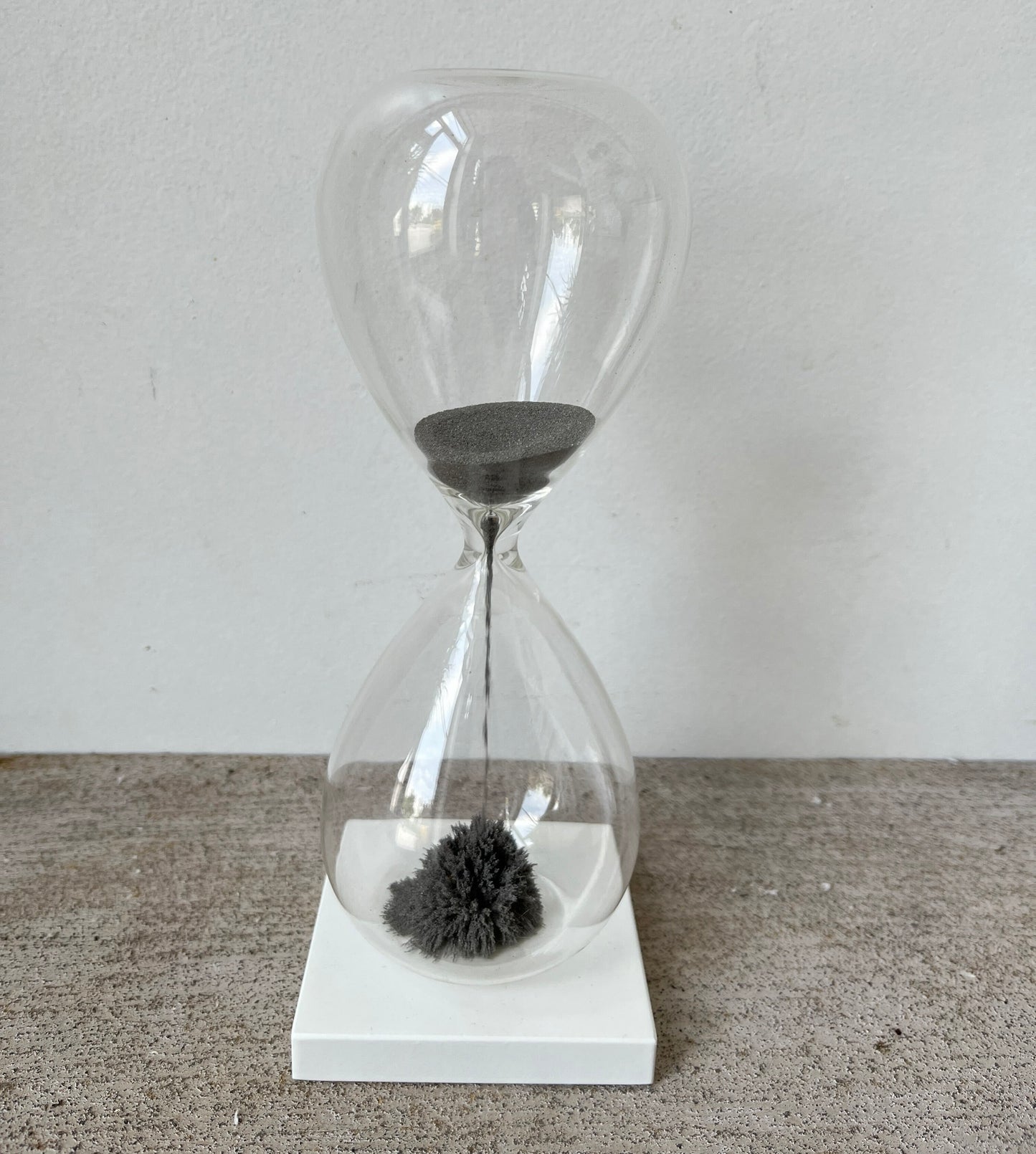 Magnetic Sand Hourglass